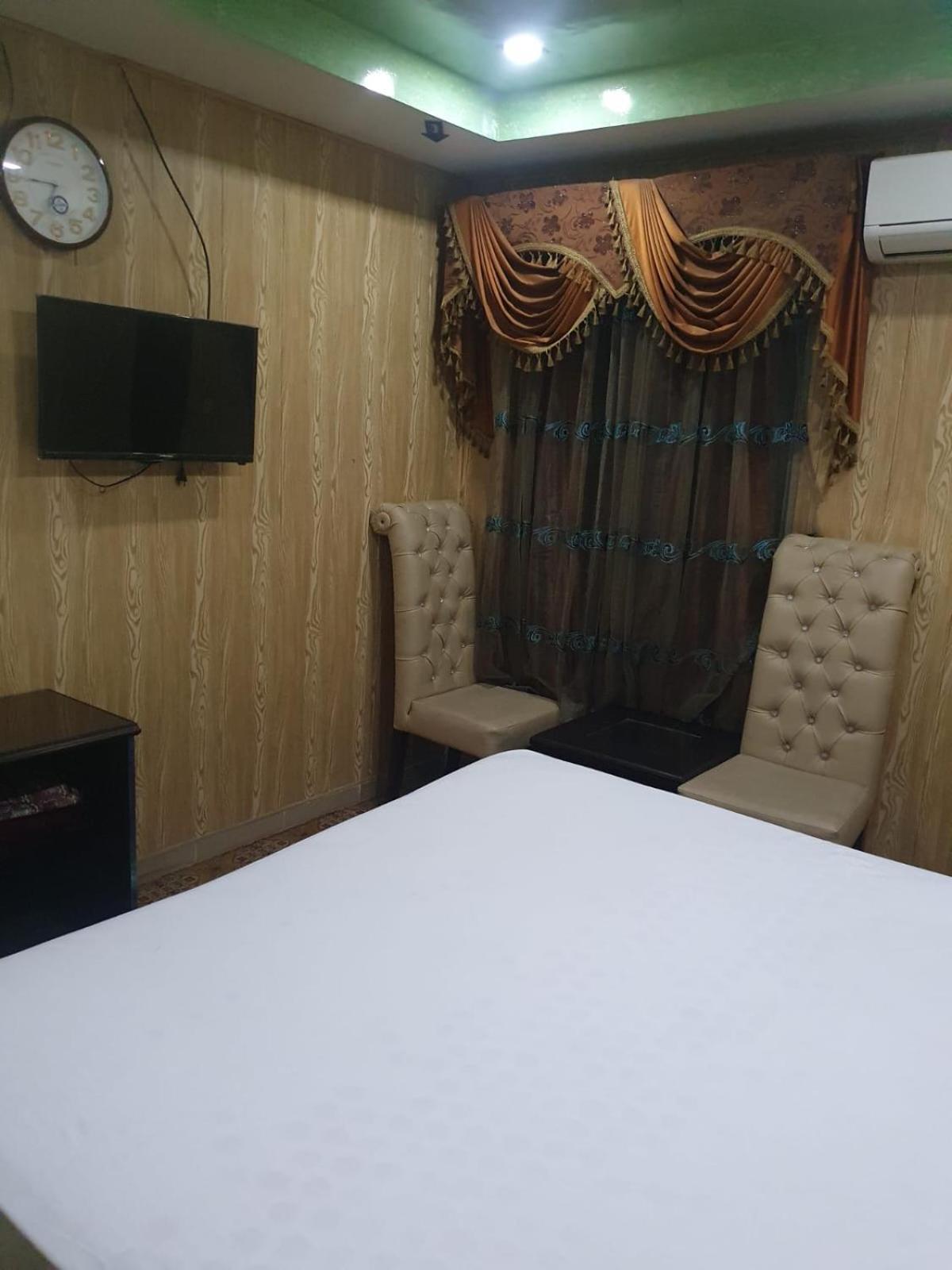 Town Guest House Toba Tek Singh Extérieur photo